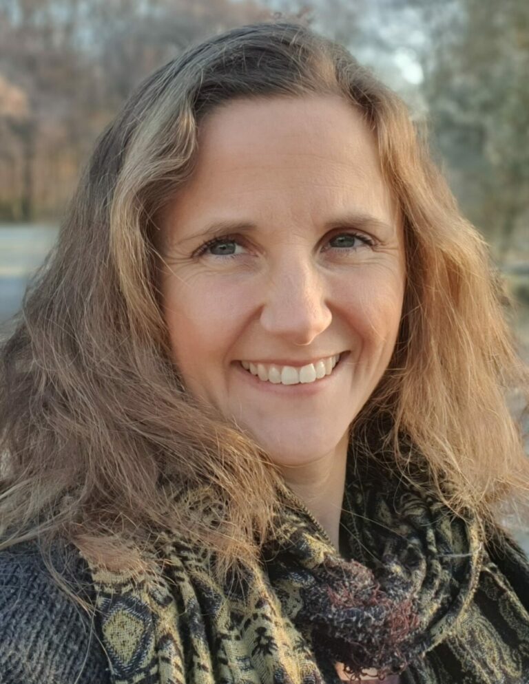 Tana Schreckling 768x994